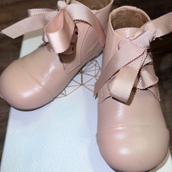 Age of innocence pink leather ankle boots - Picture 2 of 9